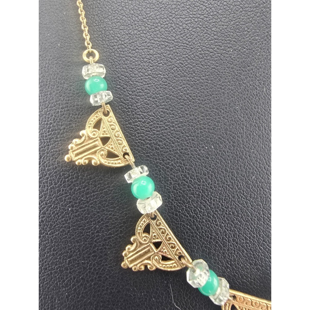 Vintage Estate Necklace Gold Tone Green Bead Art Deco Filigree Triangle 17in